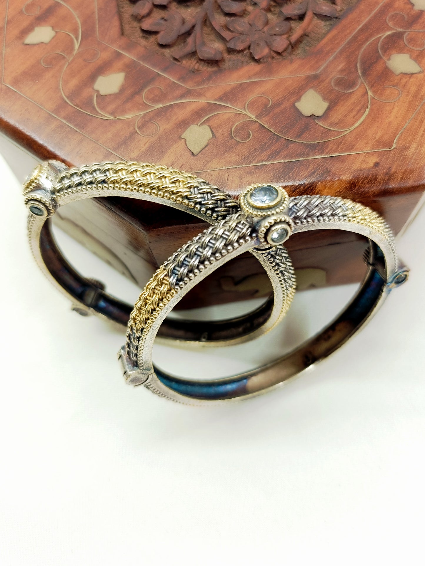 Abhinta White Oxidized Bangles