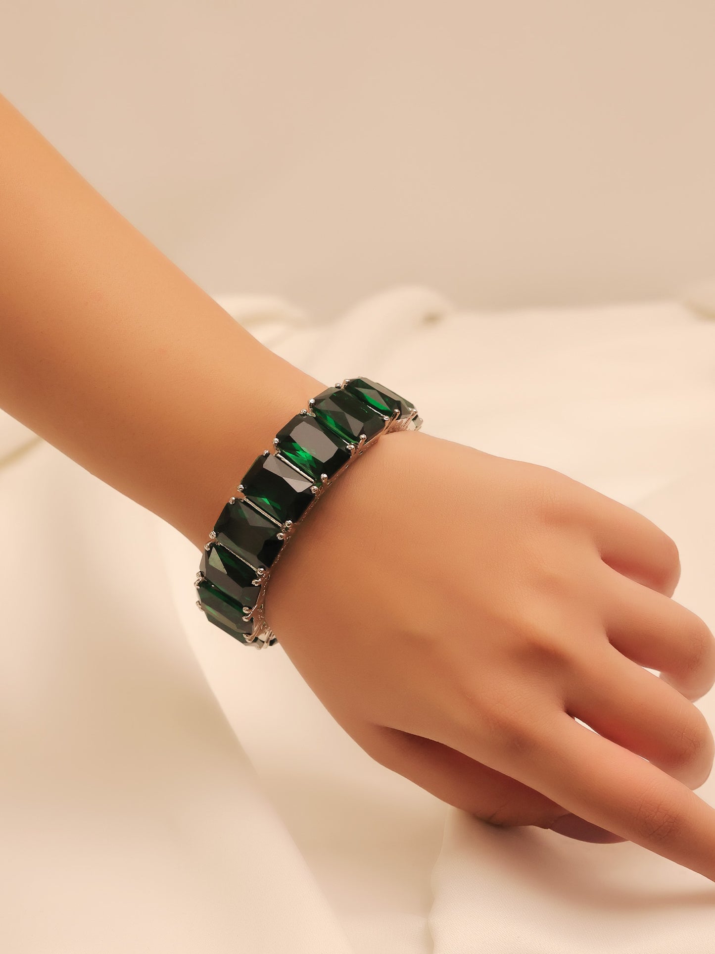 Diah Green Swarovski Stone Bracelet