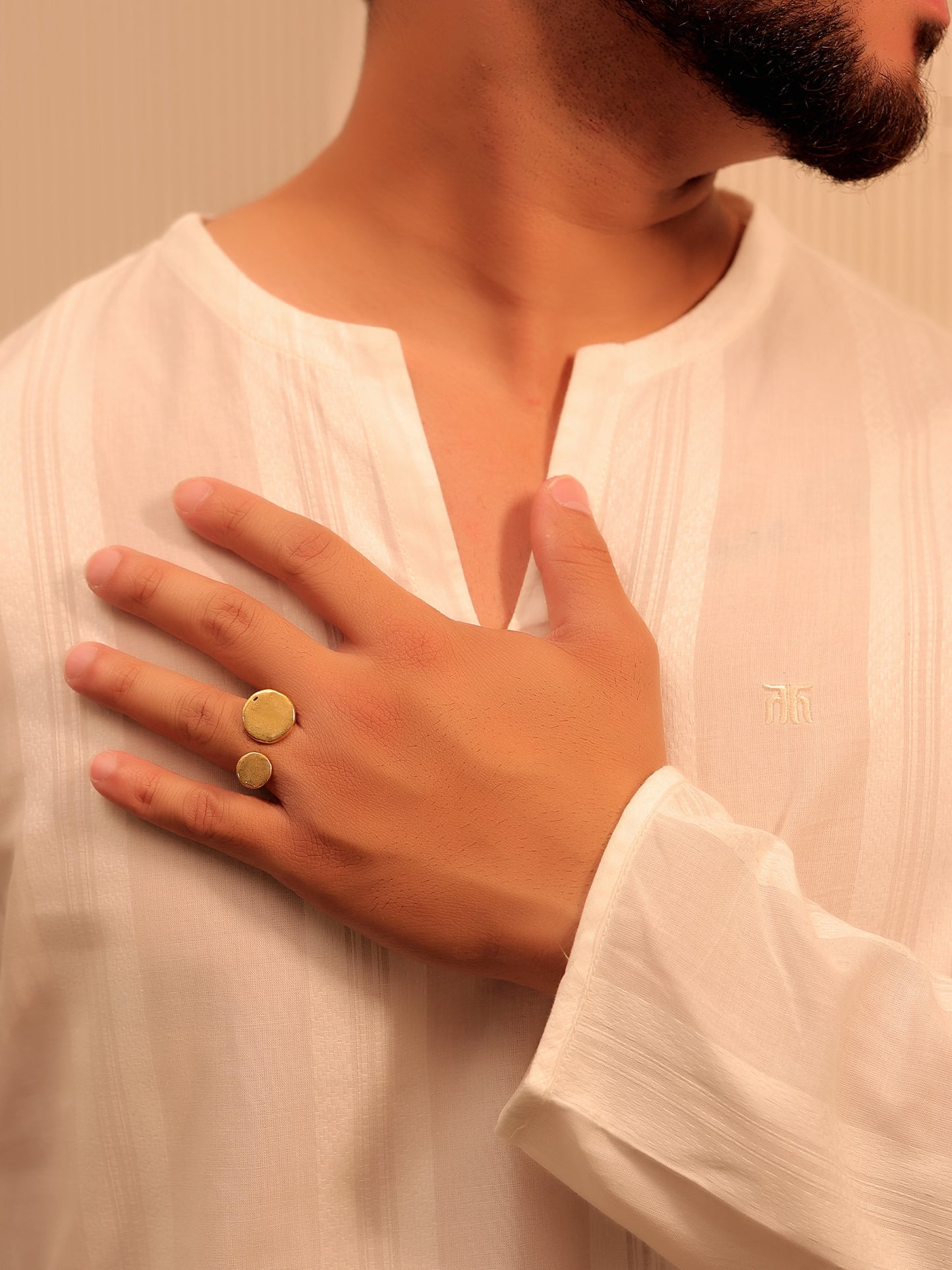 Nehant Golden Men's Finger Ring