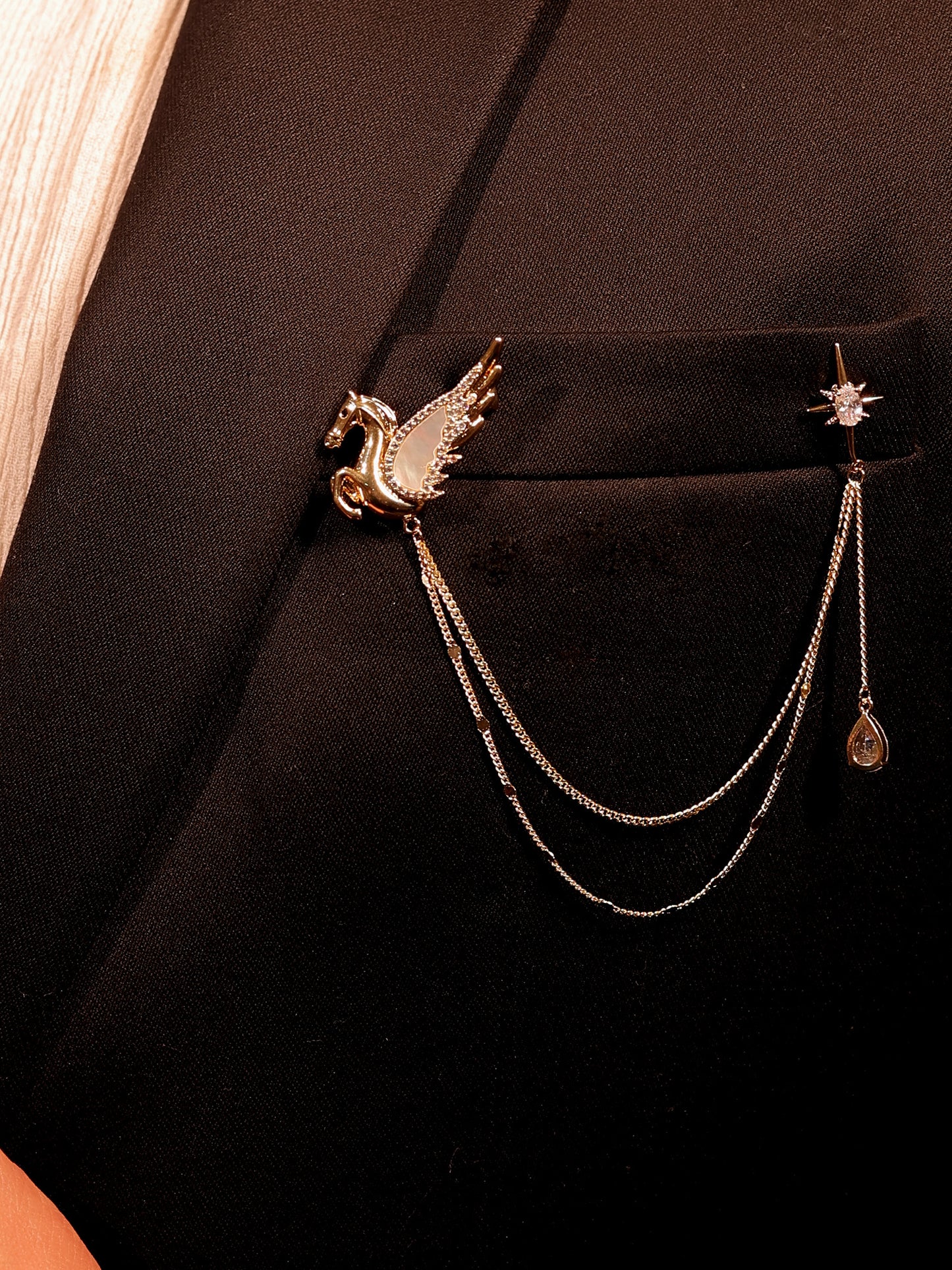 Inaayat Golden Pegasus & Star Brooch Pin With Chain