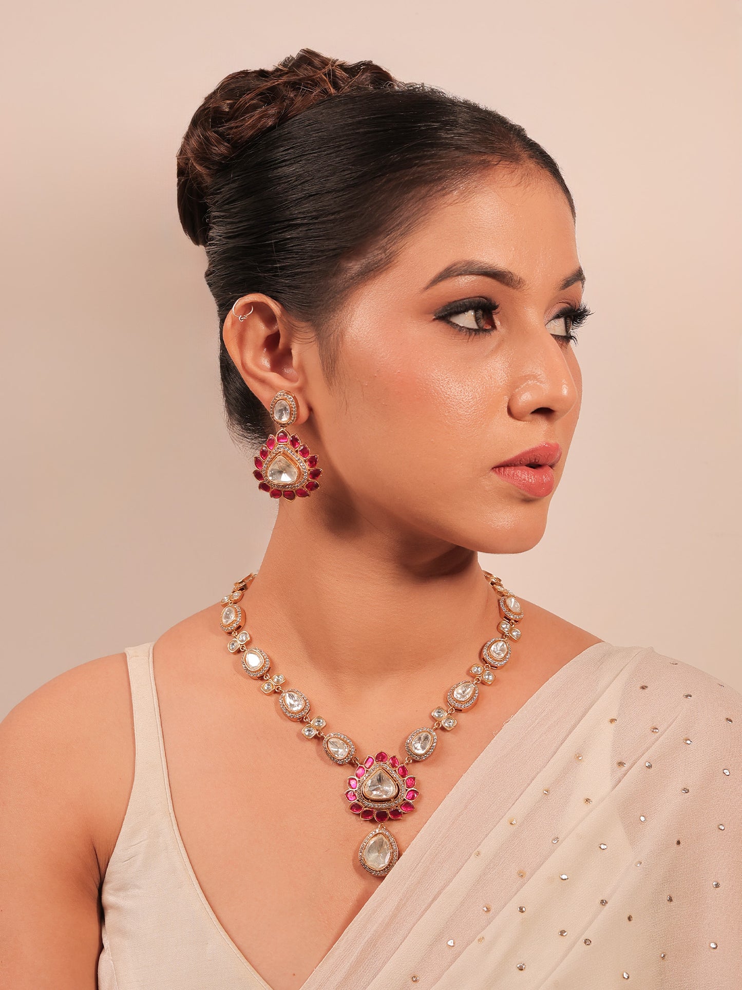 Shuri Majenta Kundan Necklace Set