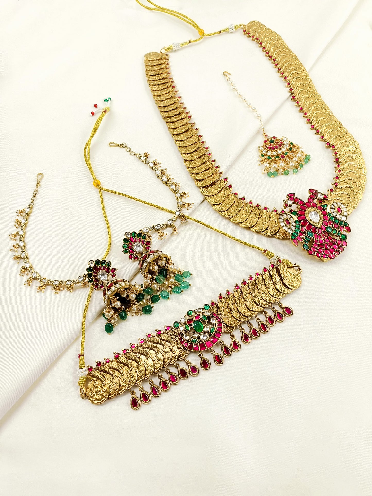 Rakshika R&G Kasu Coin Bridal Temple Jewellery Set