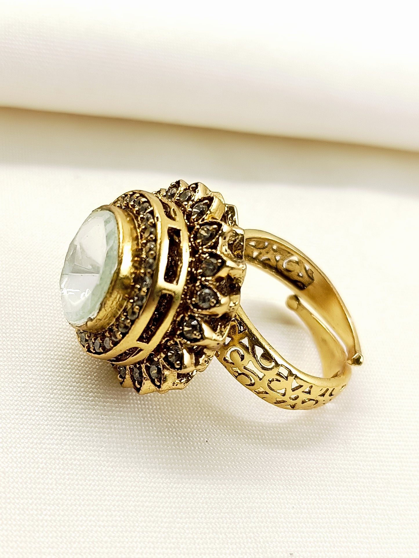 Mudit Kundan Men's Finger Ring