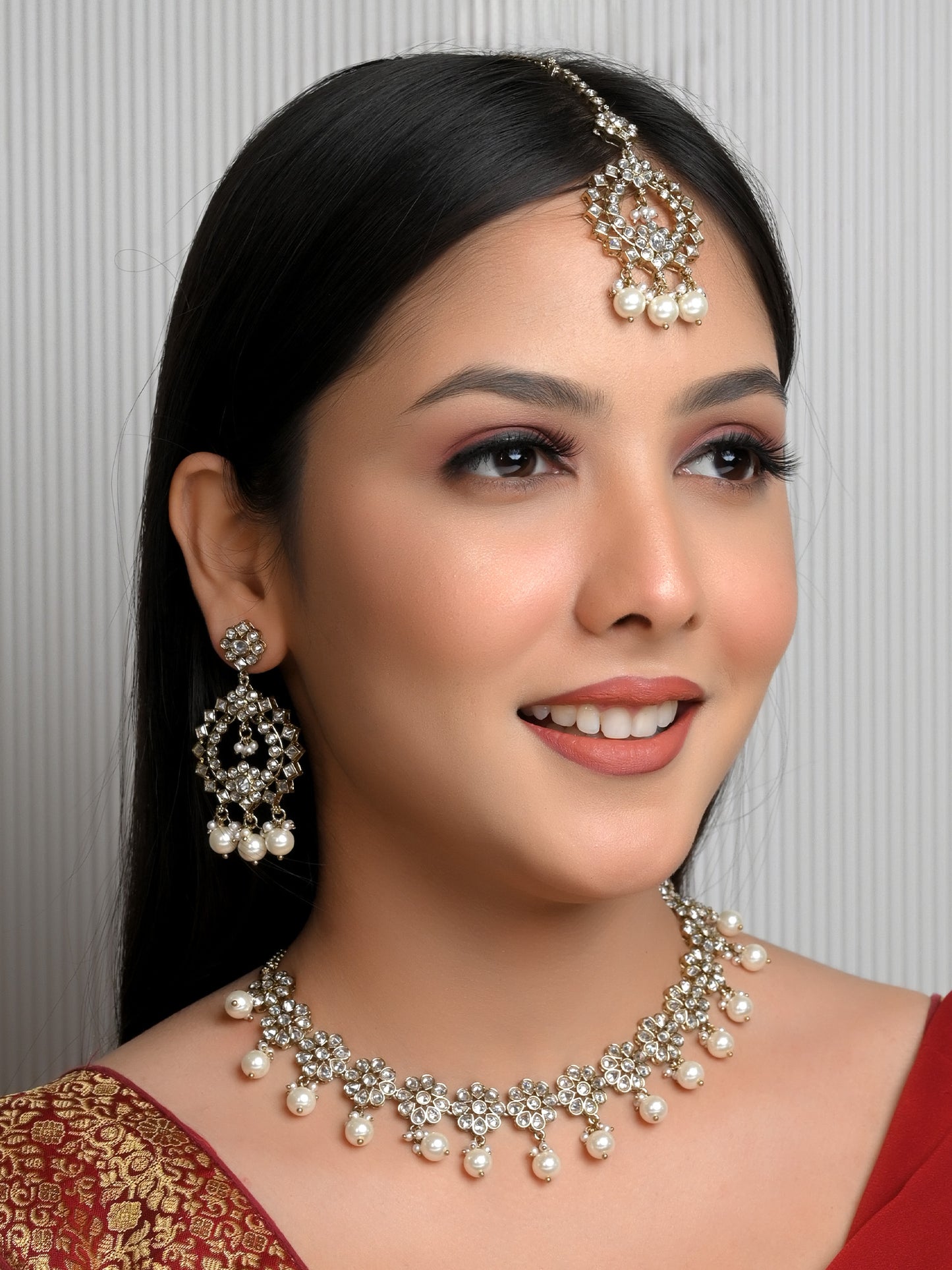 Anokhi White Polki Necklace Set