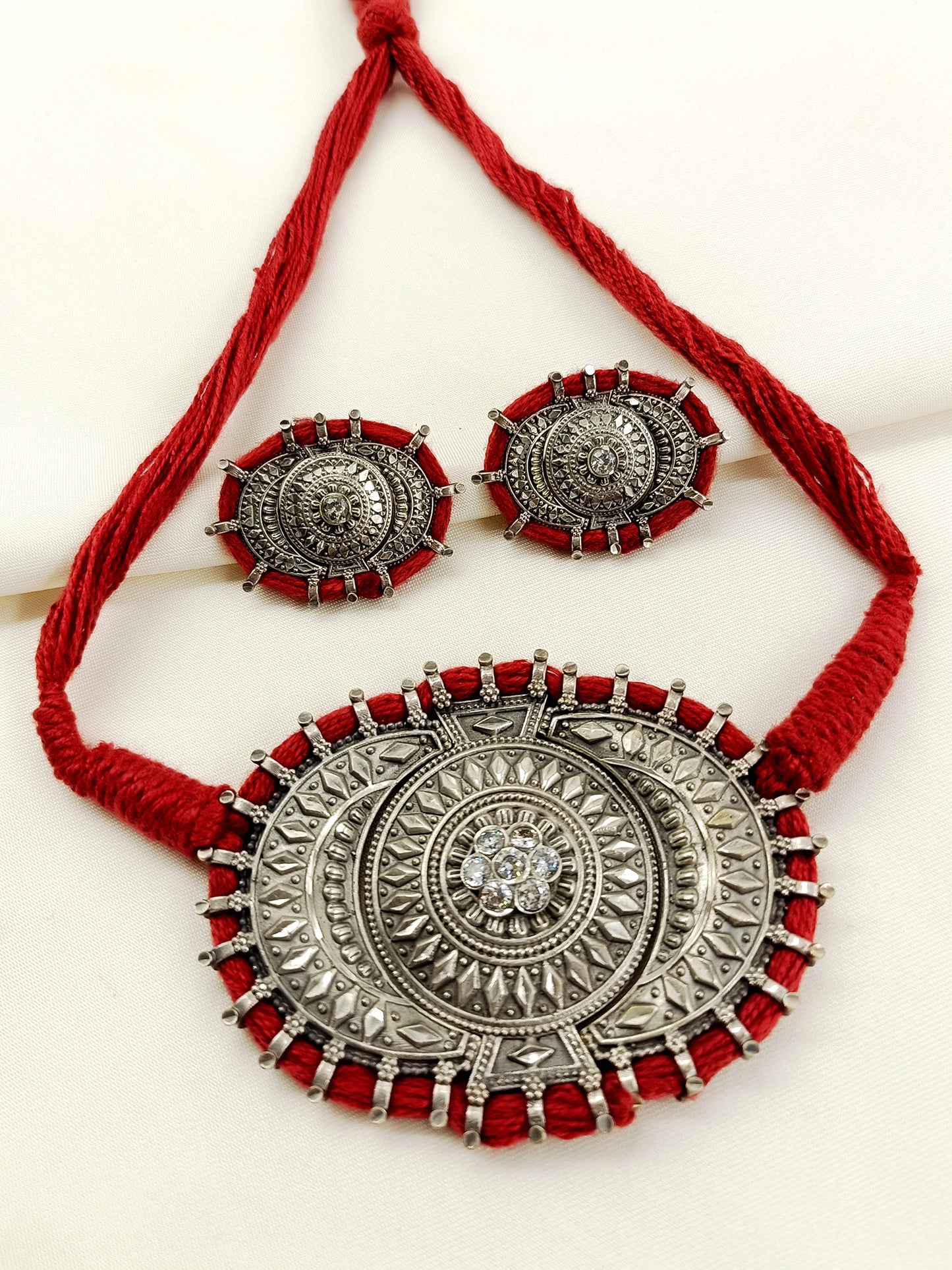 Malti White Oxidized Choker Set