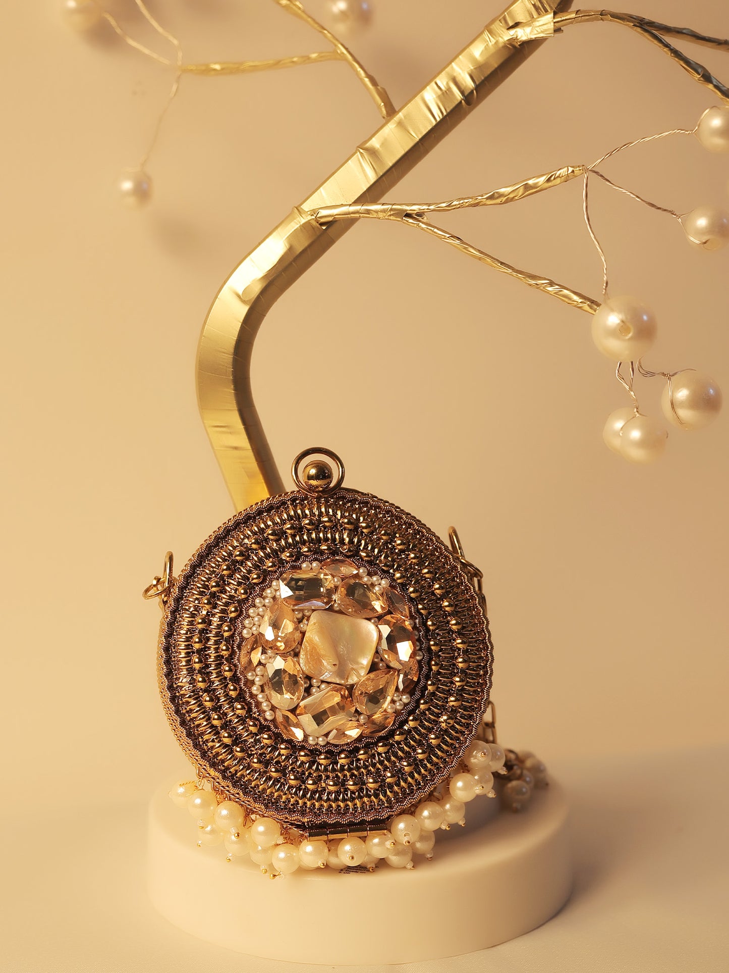 Arshika Golden Evening Clutch