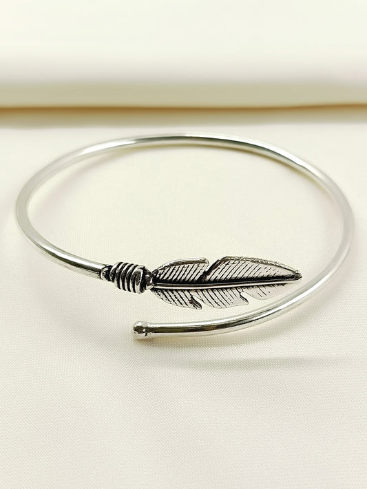 Nitesh Silver Feather Men's Bracelet