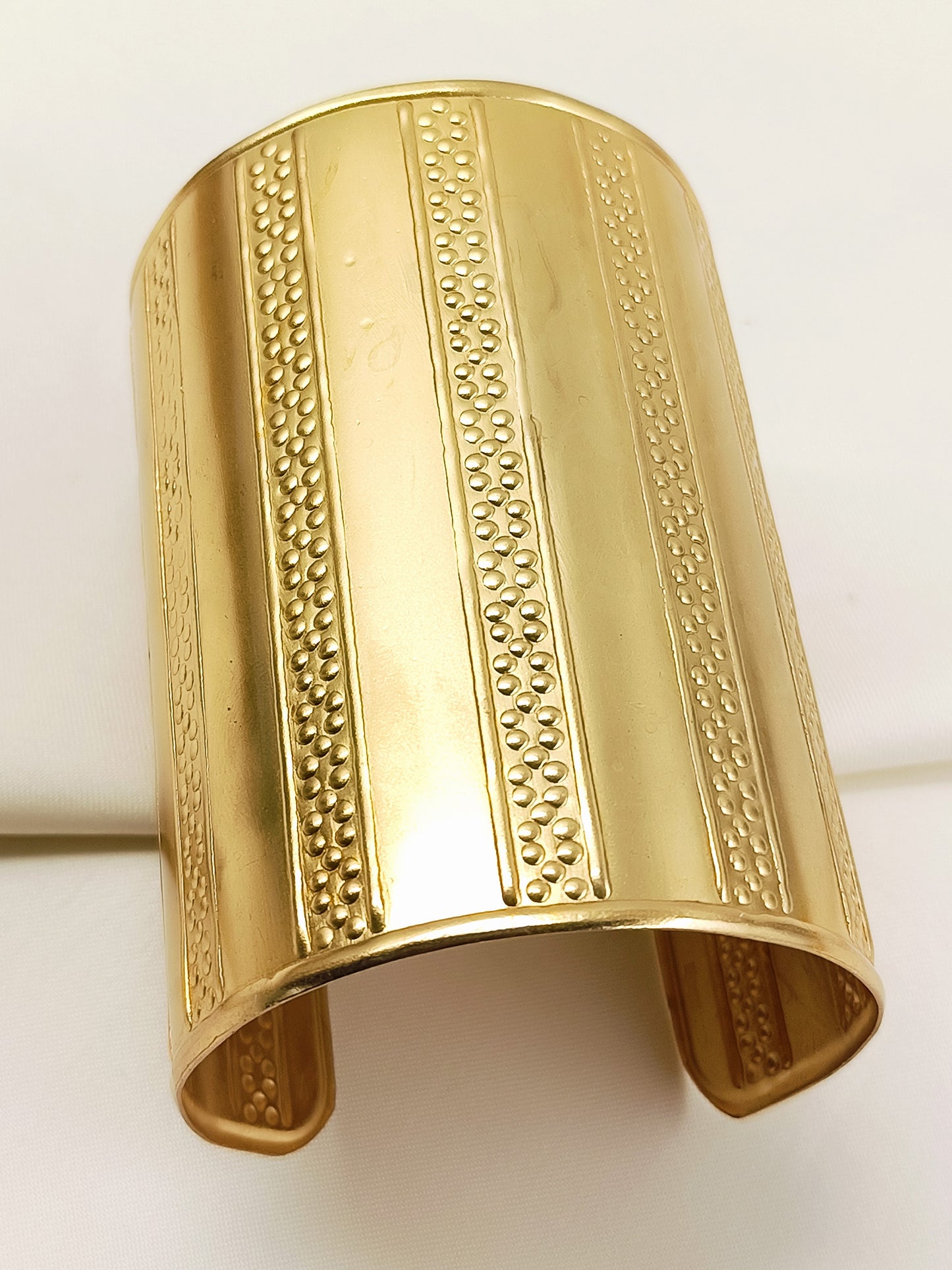 Niadh Gold Matte Broad Cuff Bracelet