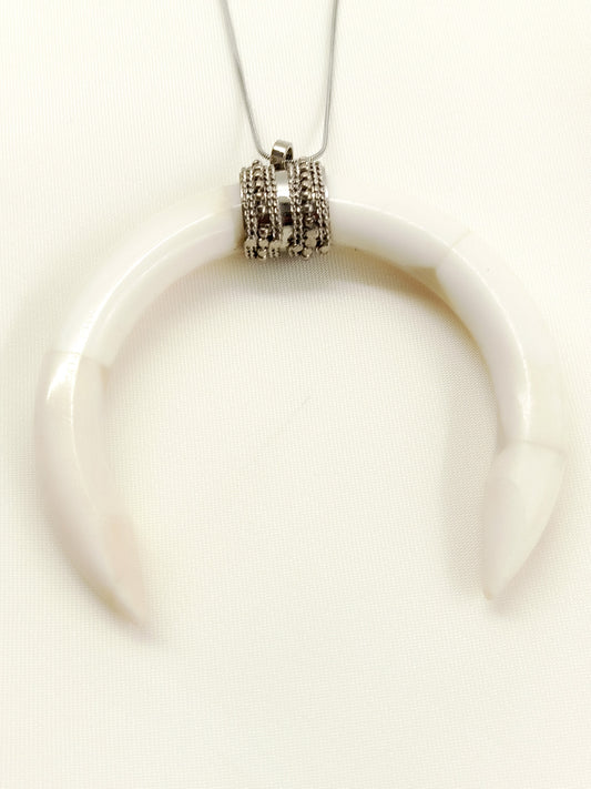 Mackenzie White Bone Men's Neckpiece