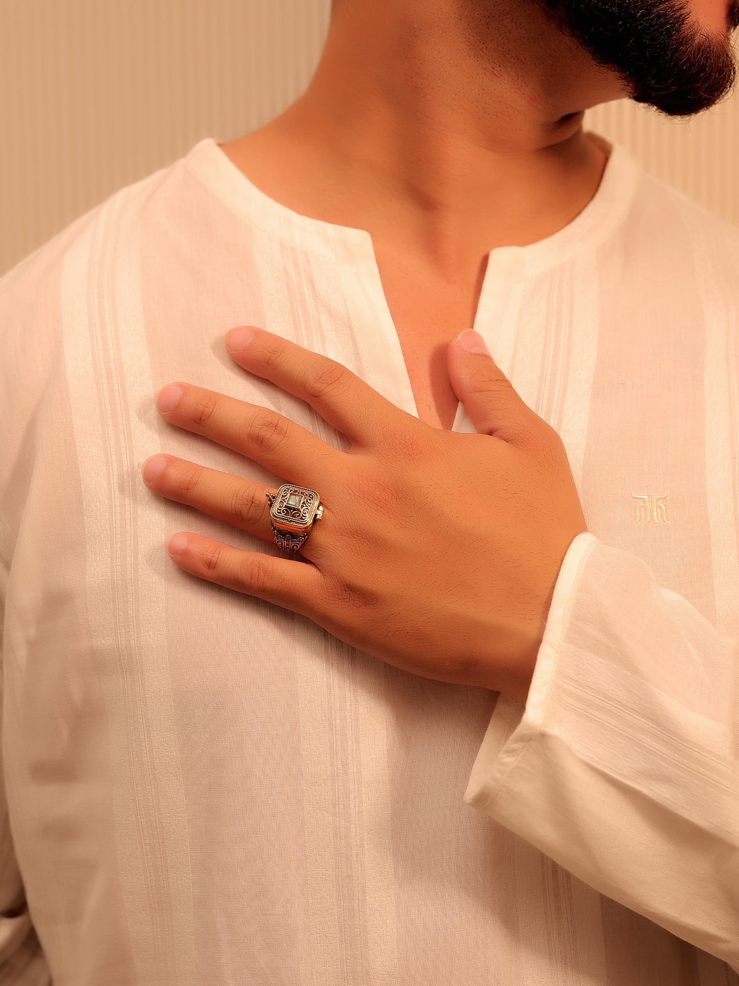 Anuruddh Mint Green Men's Finger Ring