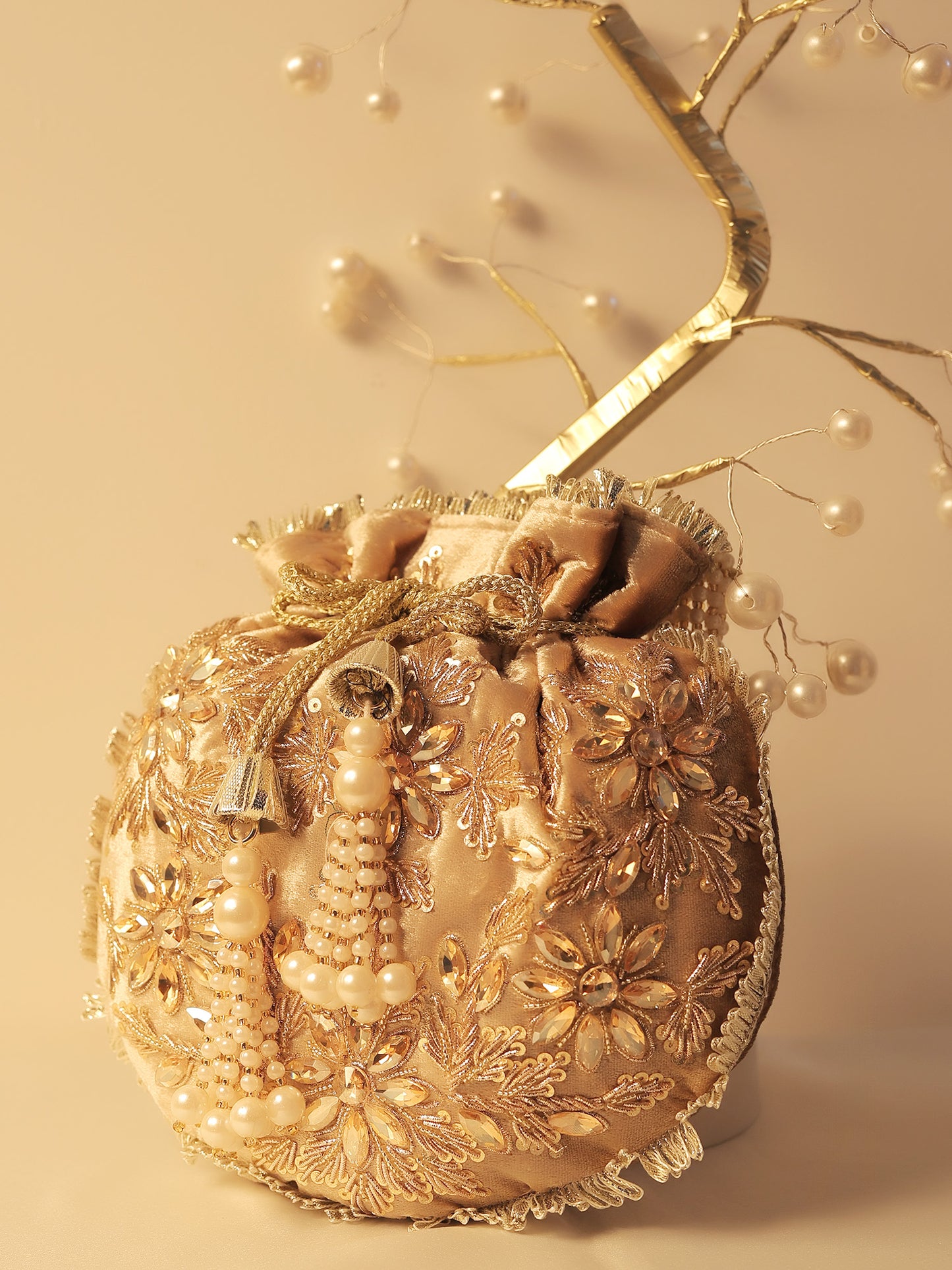 Lavni Golden Potli Bag