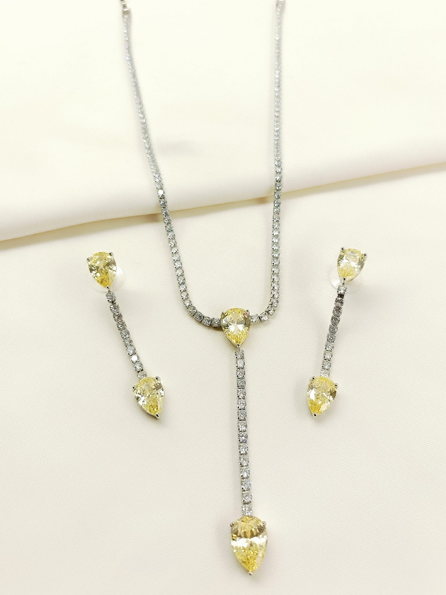 Cureza Yellow American Diamond Necklace Set