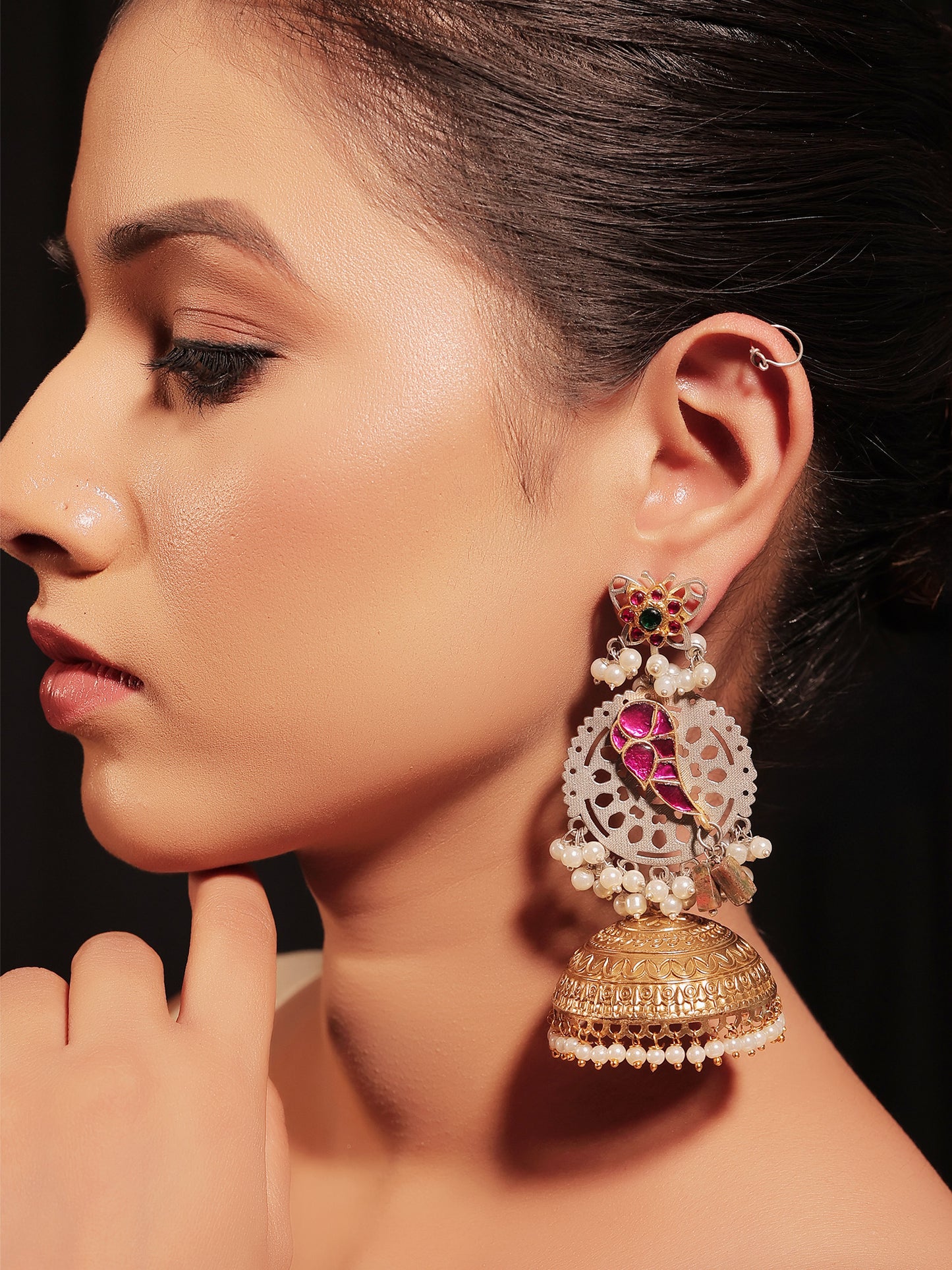Inara Majenta Boutique Jhumki
