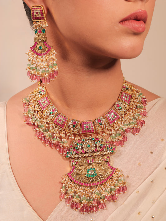 Arpita R & G Kundan Necklace Set