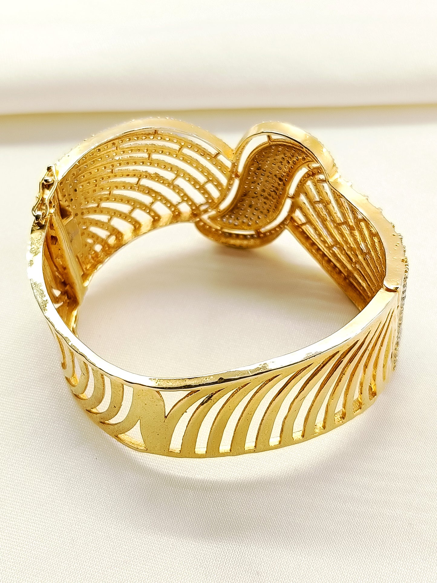 Vimla White Gold Plated American Daimond Braclet