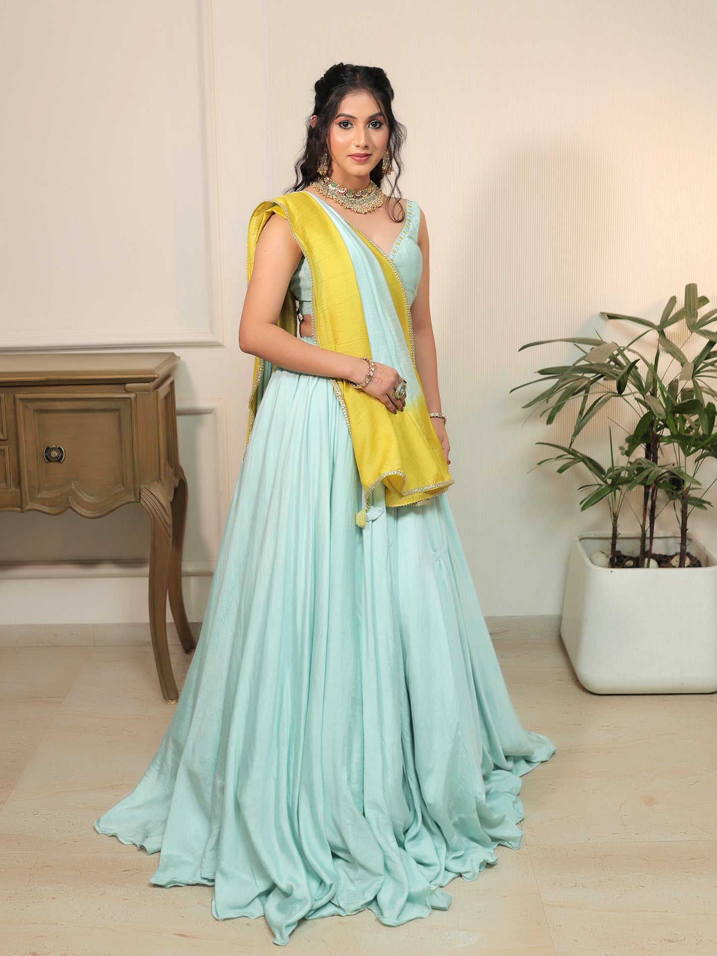 Nayana Lehenga