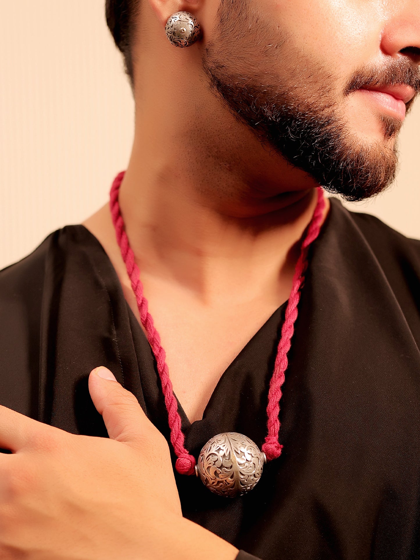 Idhik Maroon Men's Pendant Set With Ring
