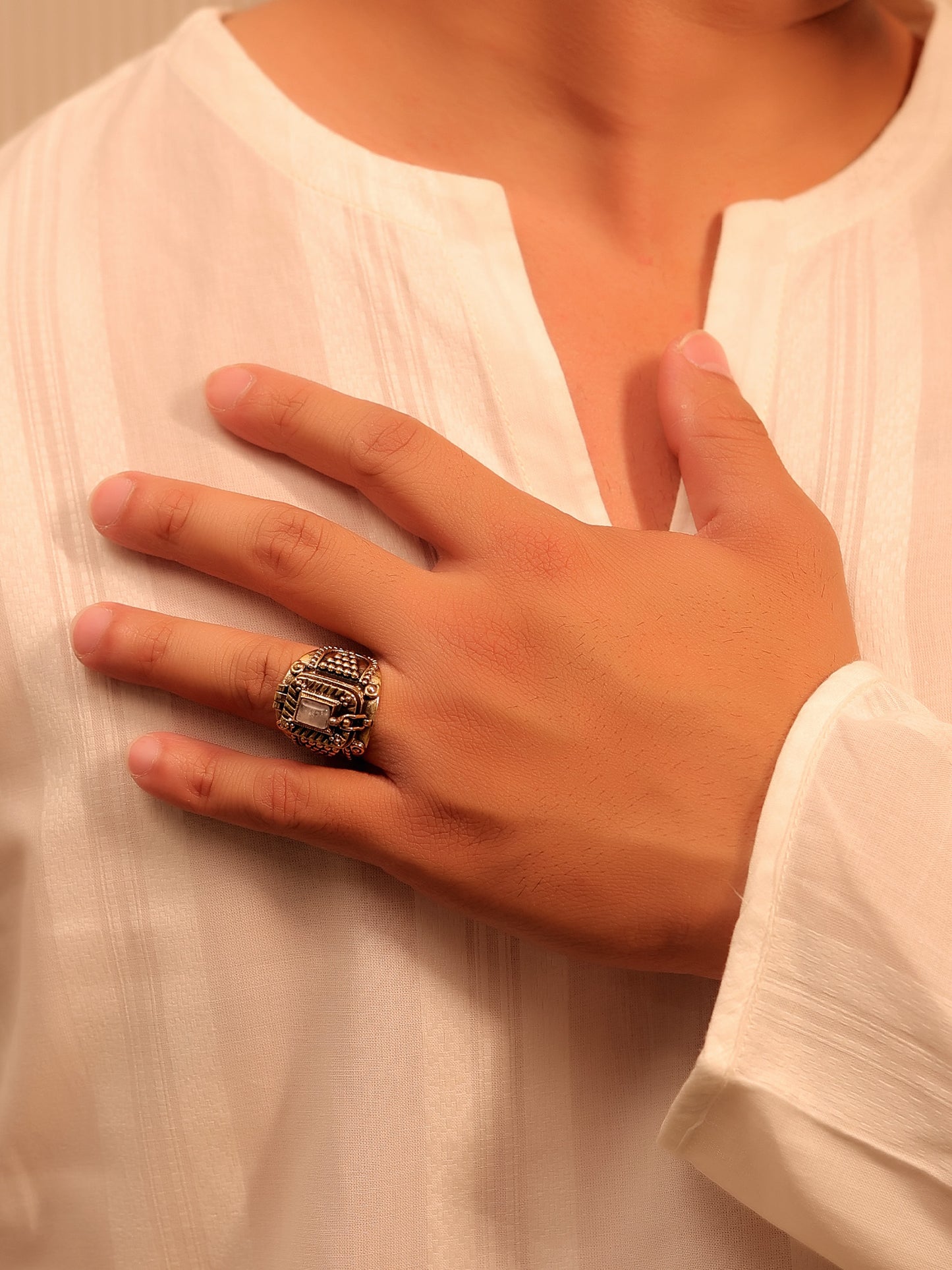 Almaas Pink Men's Finger Ring