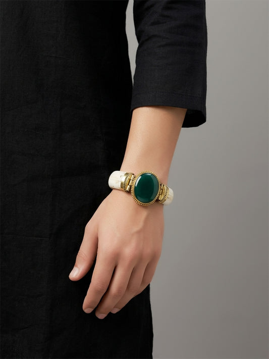 Vrnav Men’s Royal Green Onyx Stone Bone Bracelet