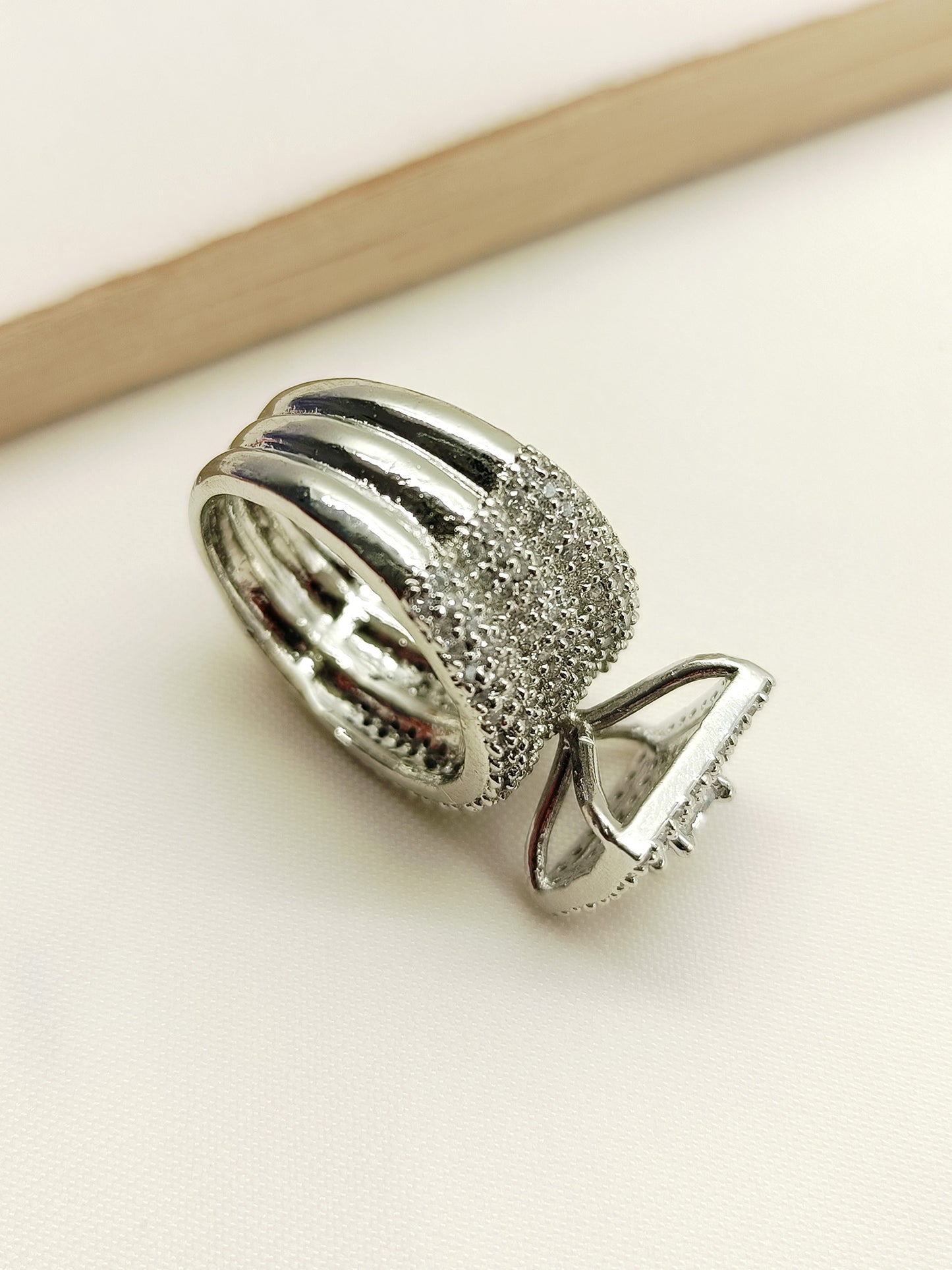 Jude American Diamond Finger Ring