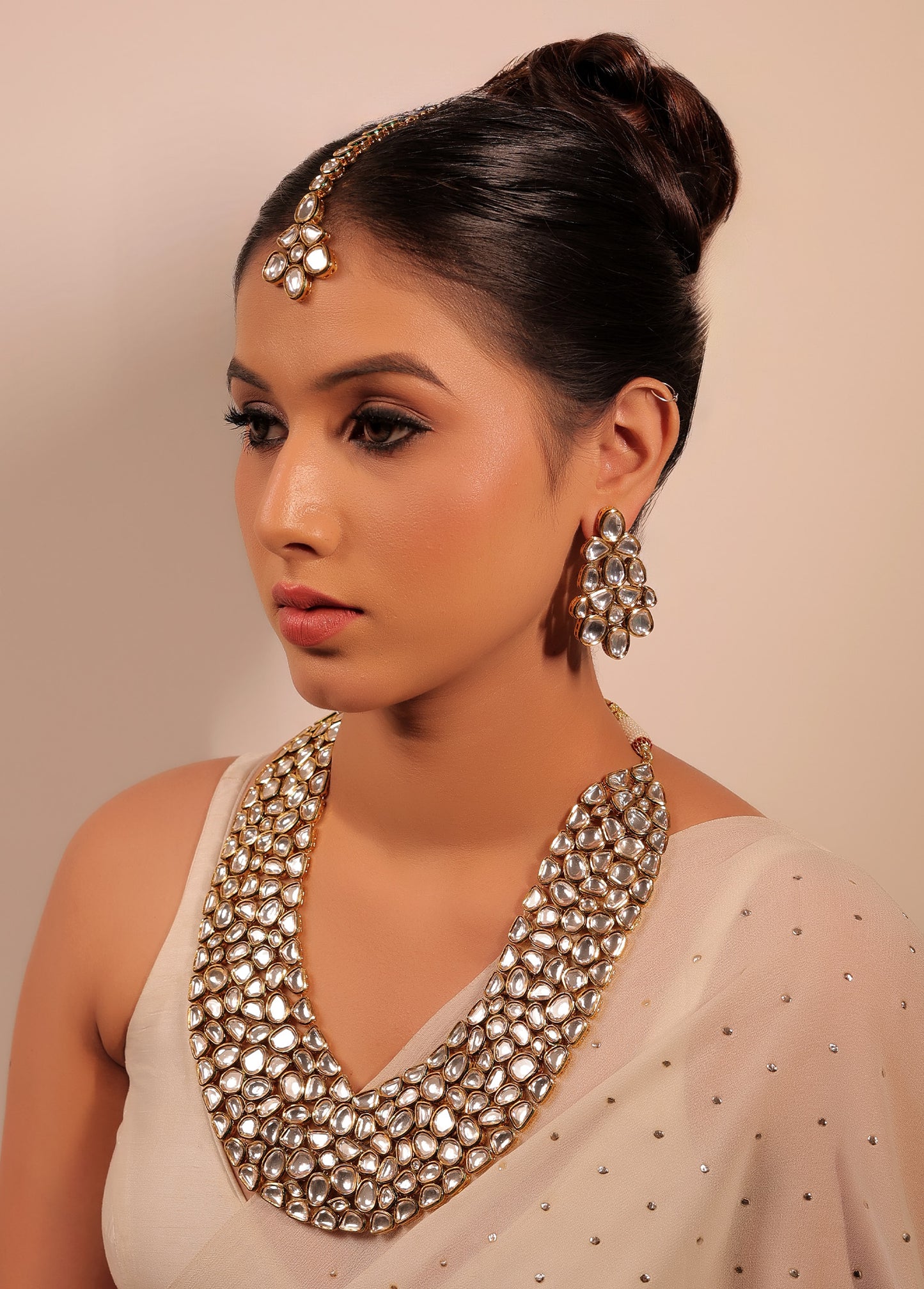 Sanober Kundan Necklace Set