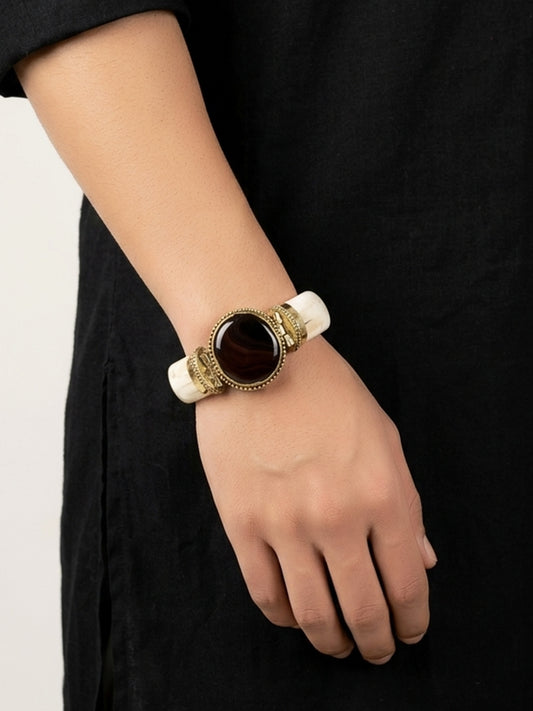 Udit Men’s Royal Black Onyx Stone Bone Bracelet