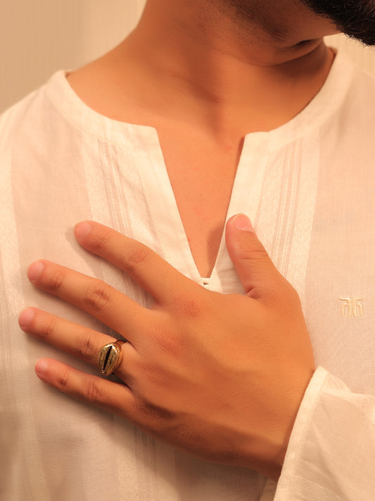 Seem Golden Men's Finger Ring