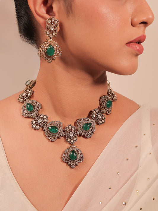 Tapti Green Victorian Necklace Set