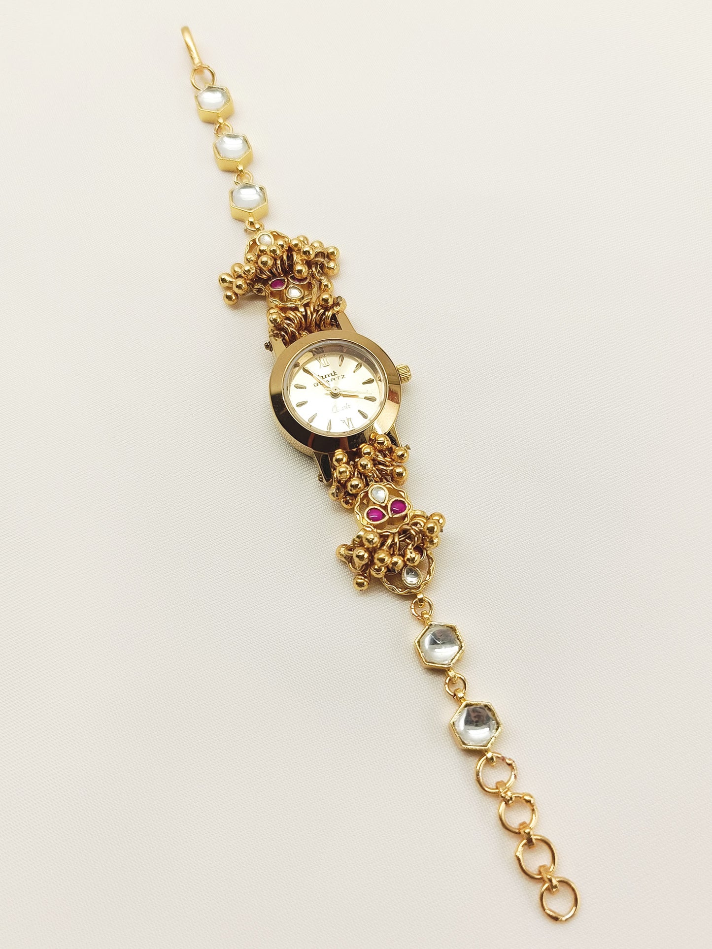 Neelakshi's Paachi Kundan Watch