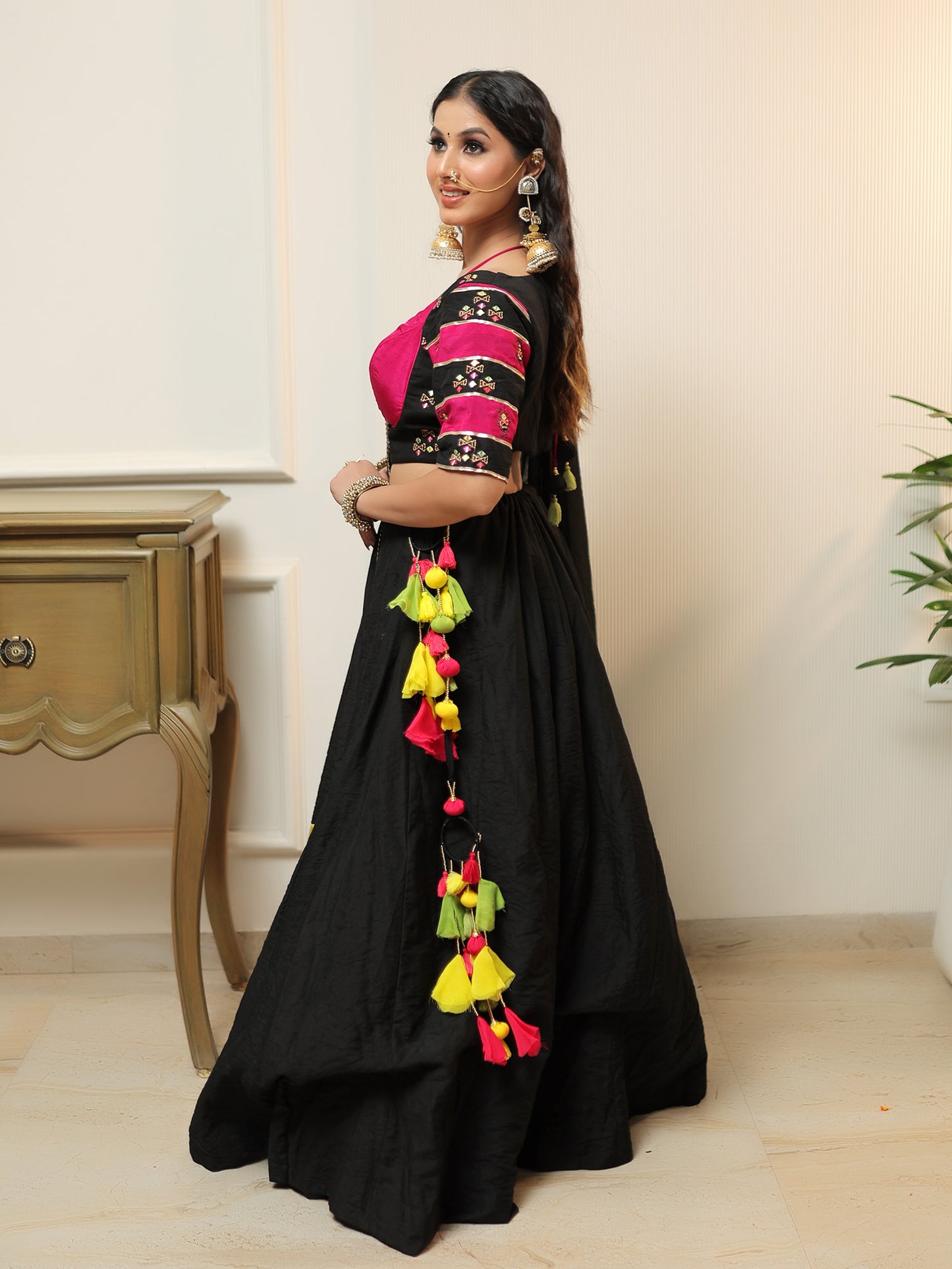 Binal Lehenga with Jewellery