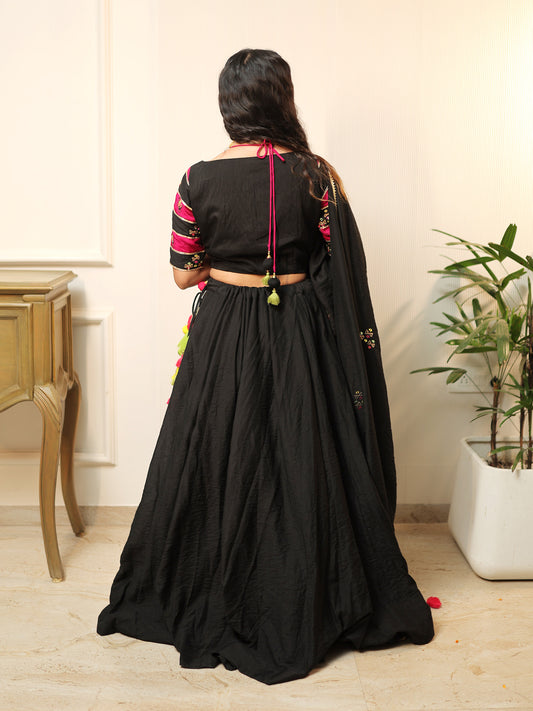 Binal Lehenga with Jewellery