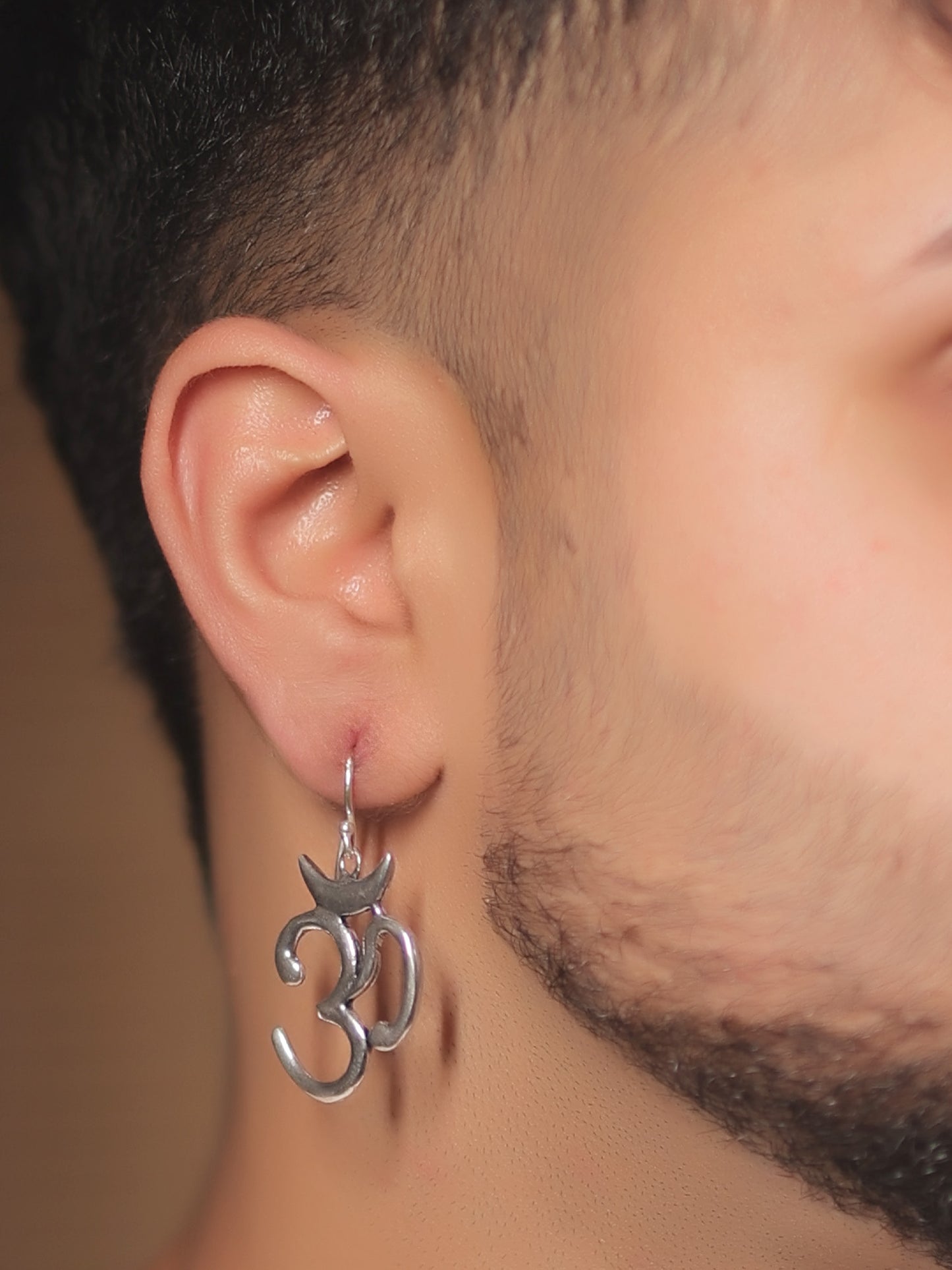 Mohak Silver Men's Earrings