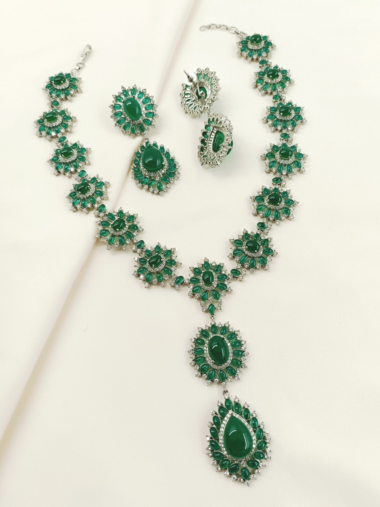Aatifa Green Emerald And American Diamond Necklace Set With Beautiful Finger Ring