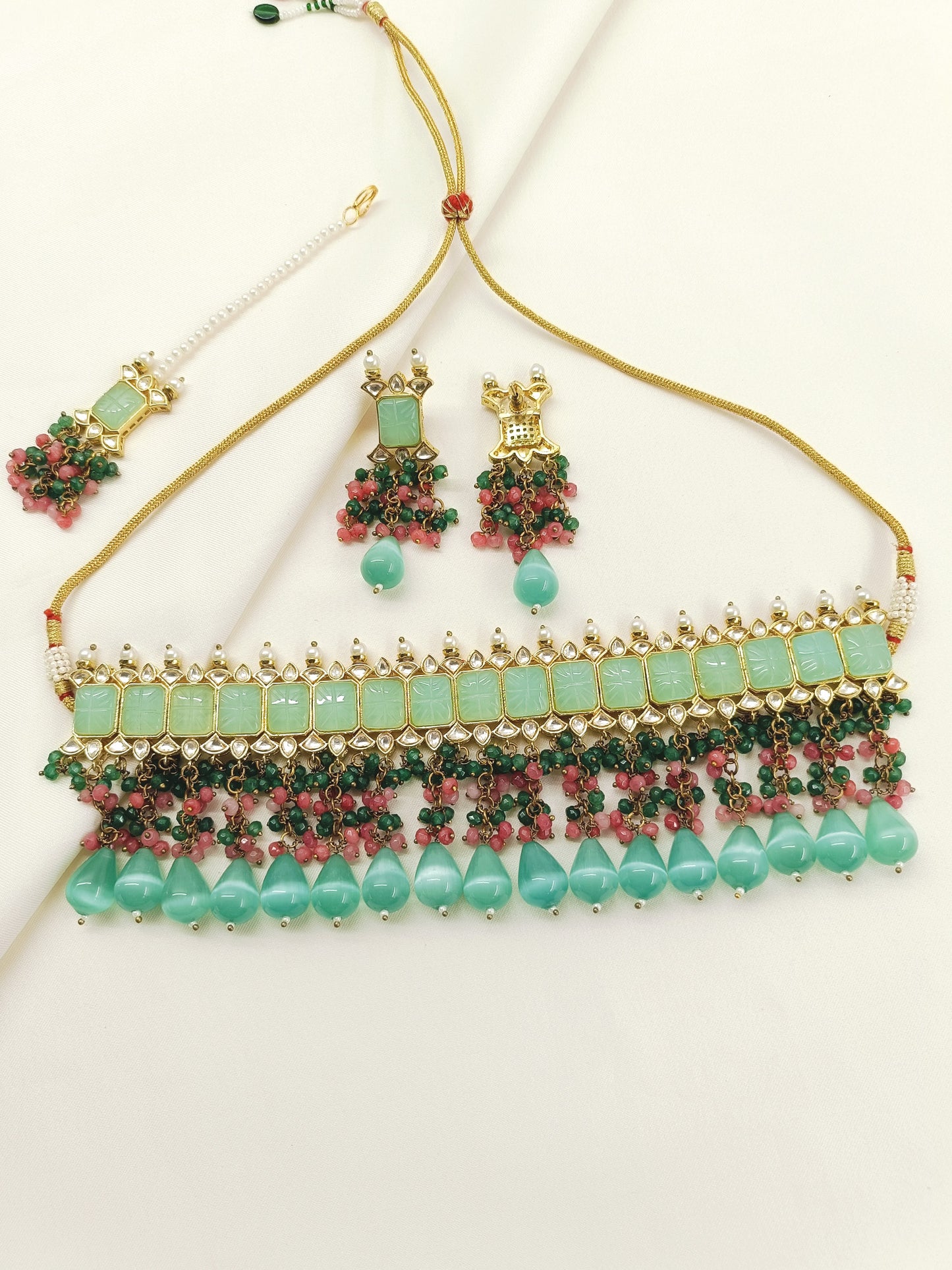Aafizah Mint Green & Pink Gold Plated Choker Kundan Set