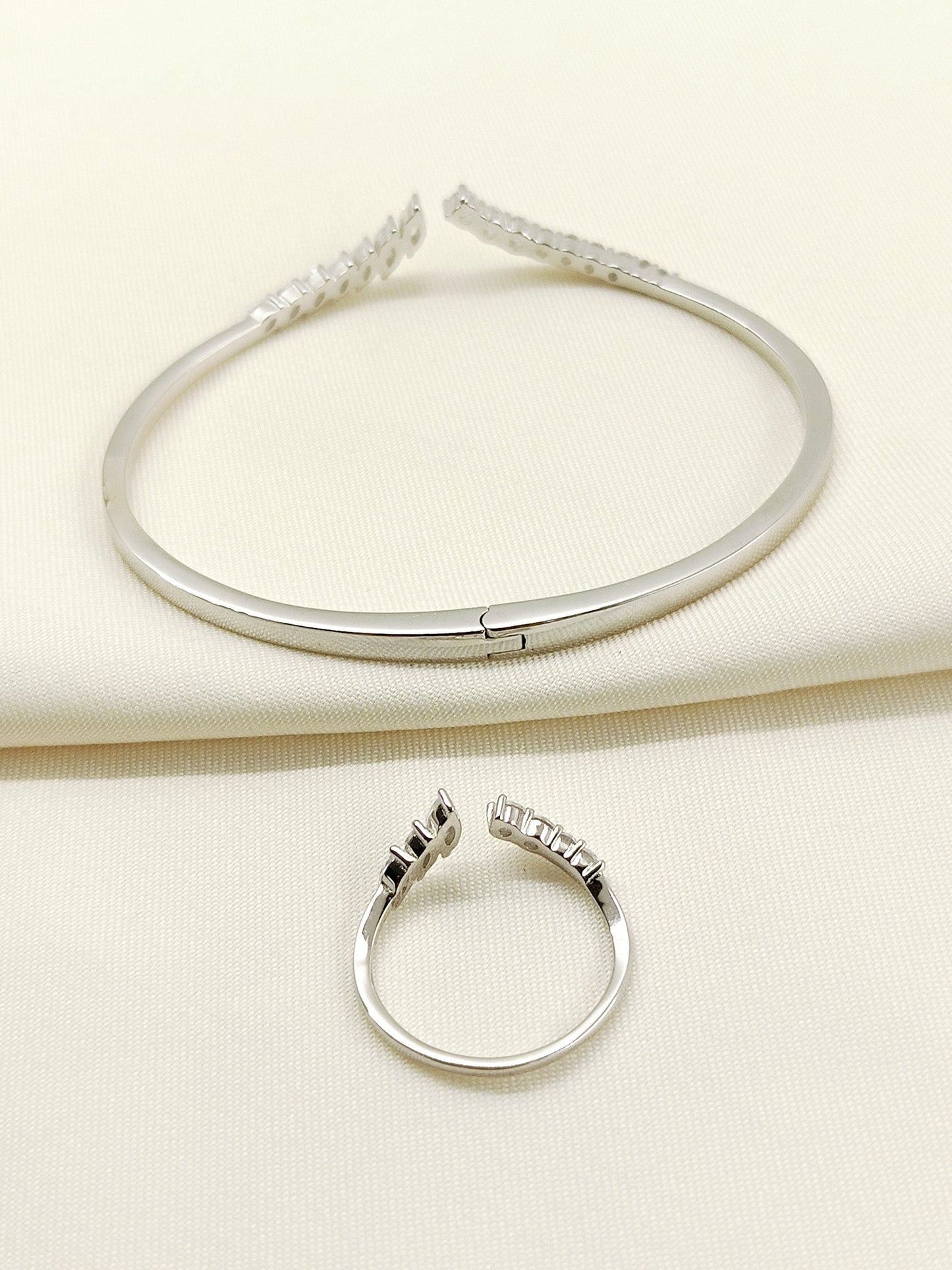 Navdha 92.5 Silver Swarovski Stone Bracelet With Finger Ring