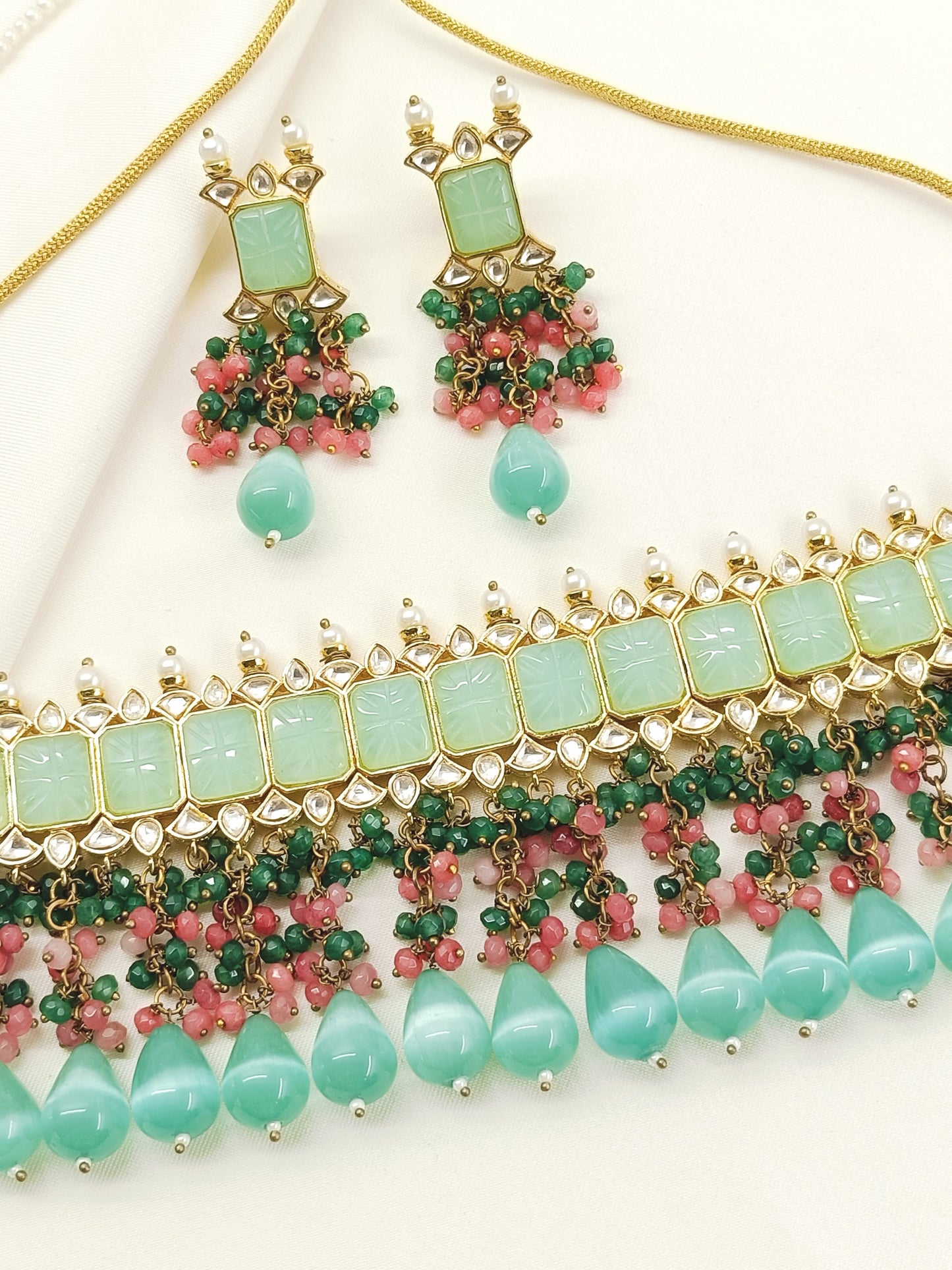 Aafizah Mint Green & Pink Gold Plated Choker Kundan Set