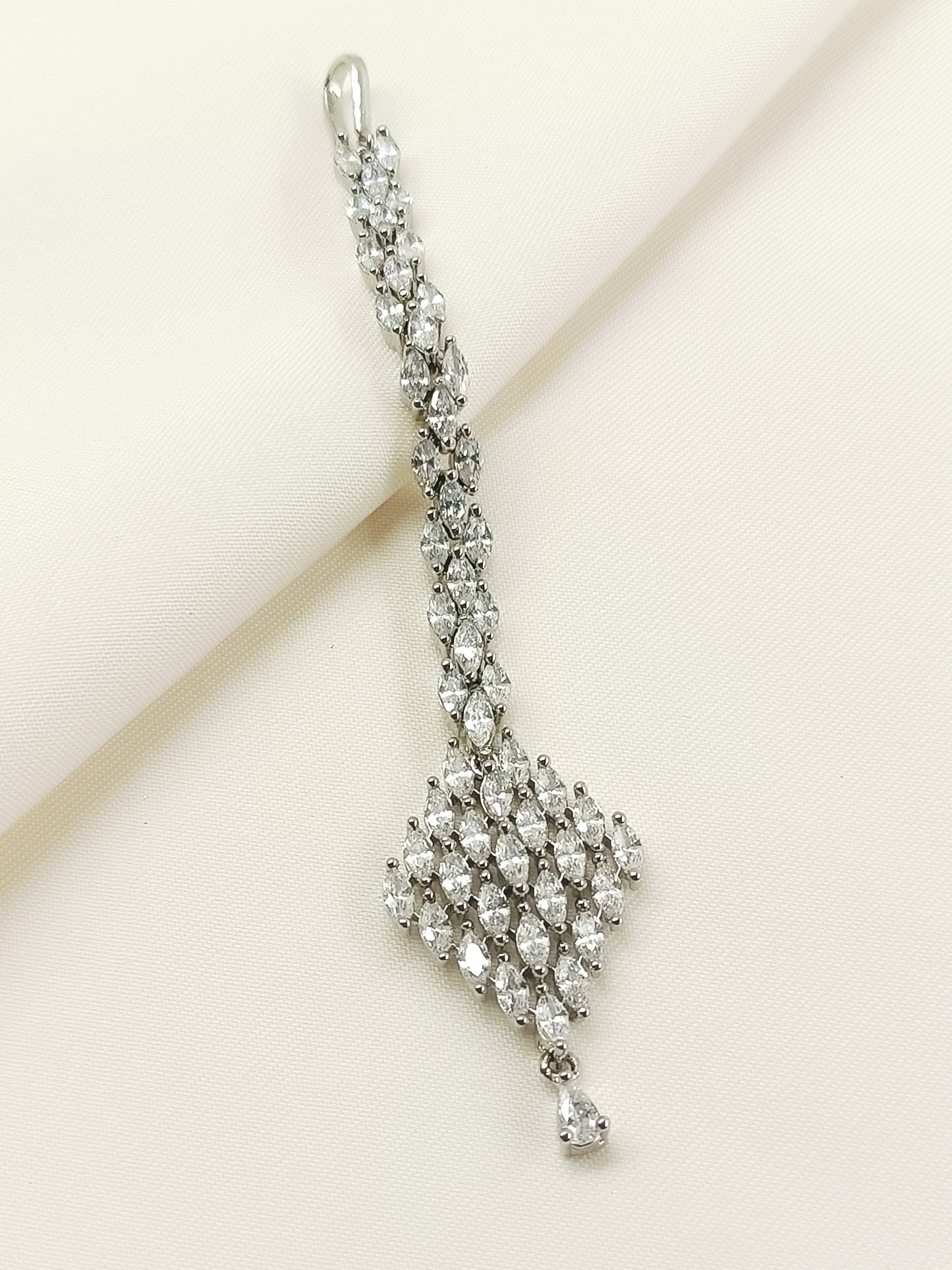 Tanuja American Diamond Silver Plated Beautiful Teeka