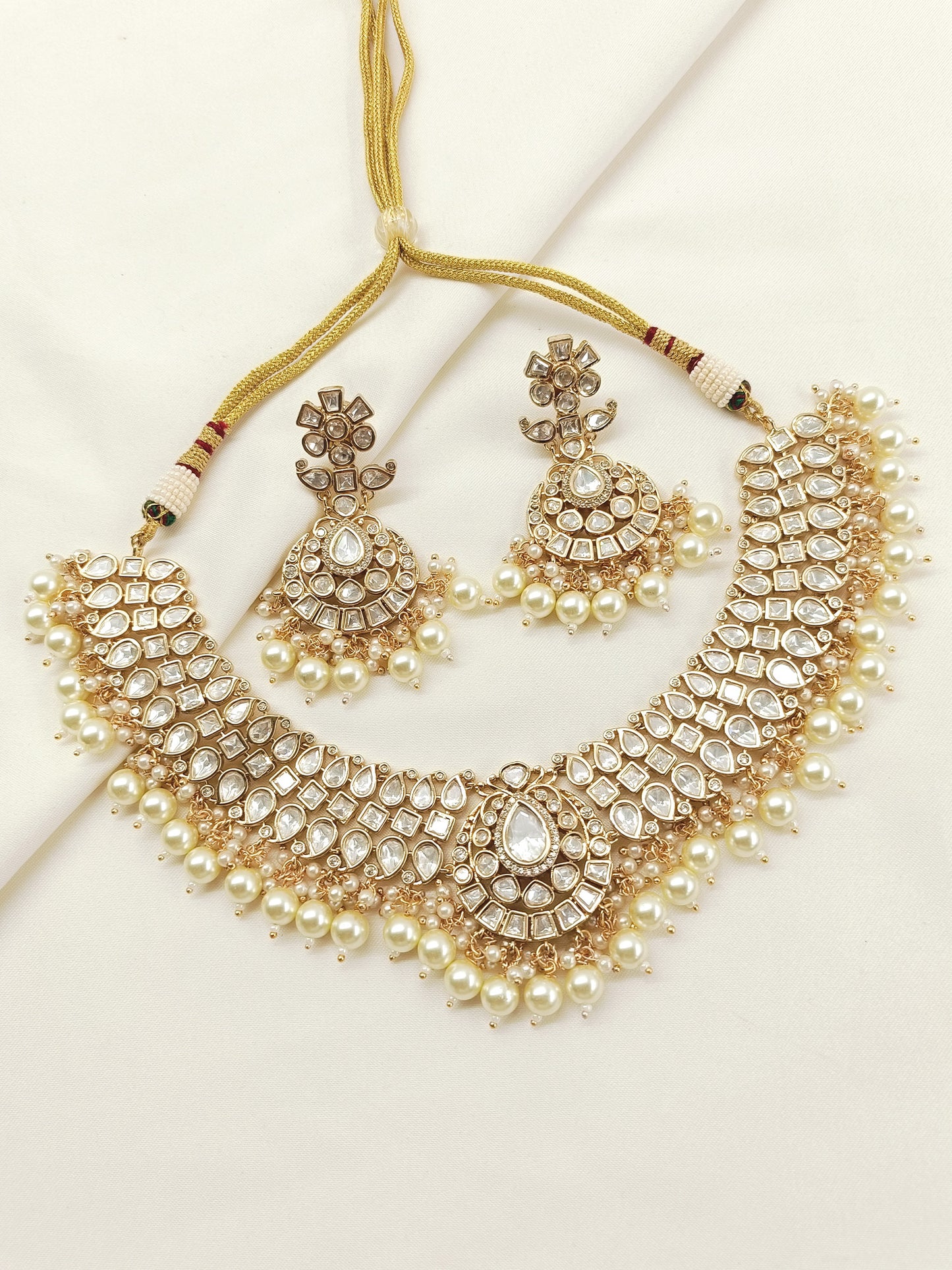 Adalyn White Kundan Necklace Set