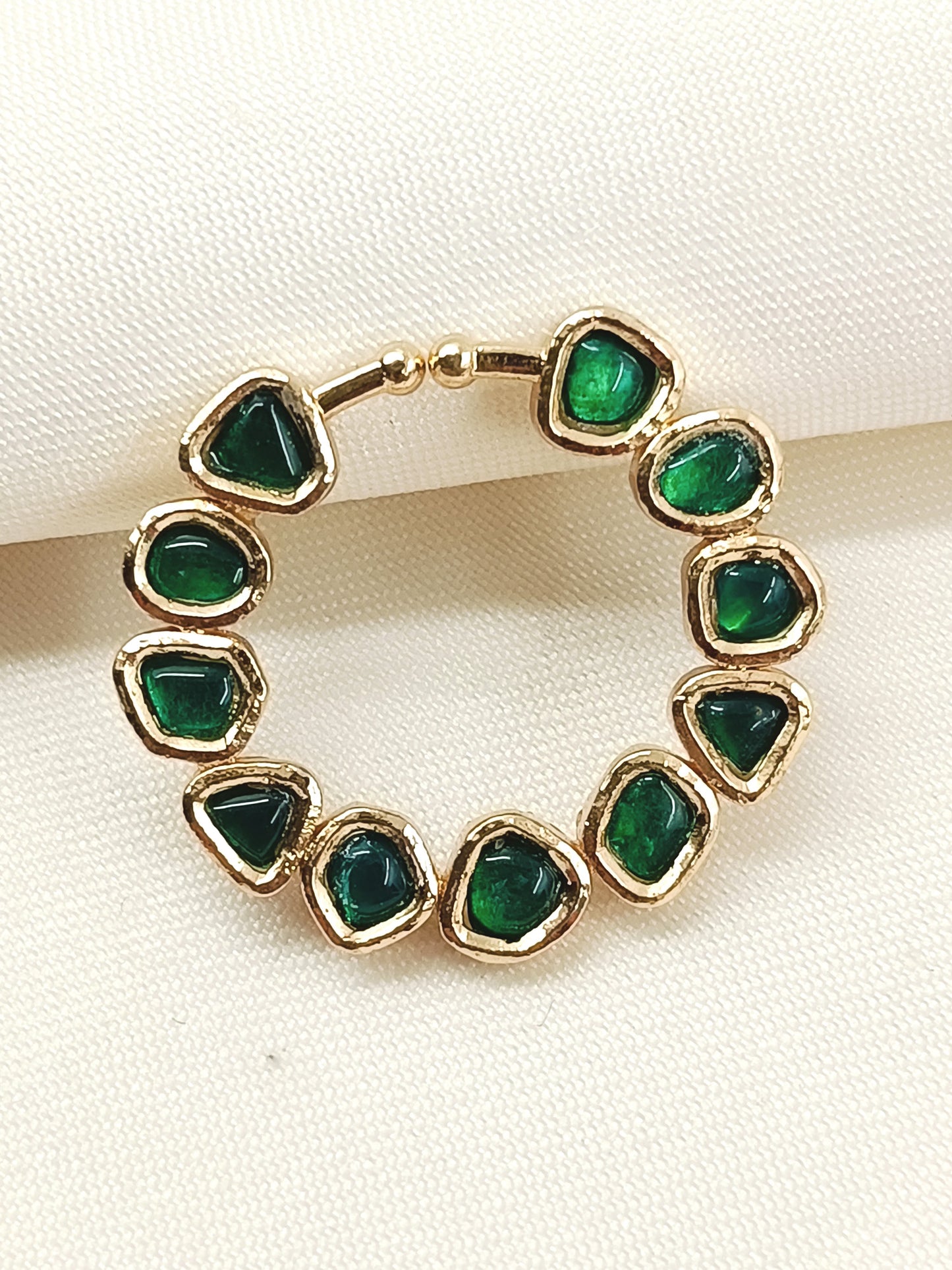 Ruhaniyat Green Kundan Bridal Nath