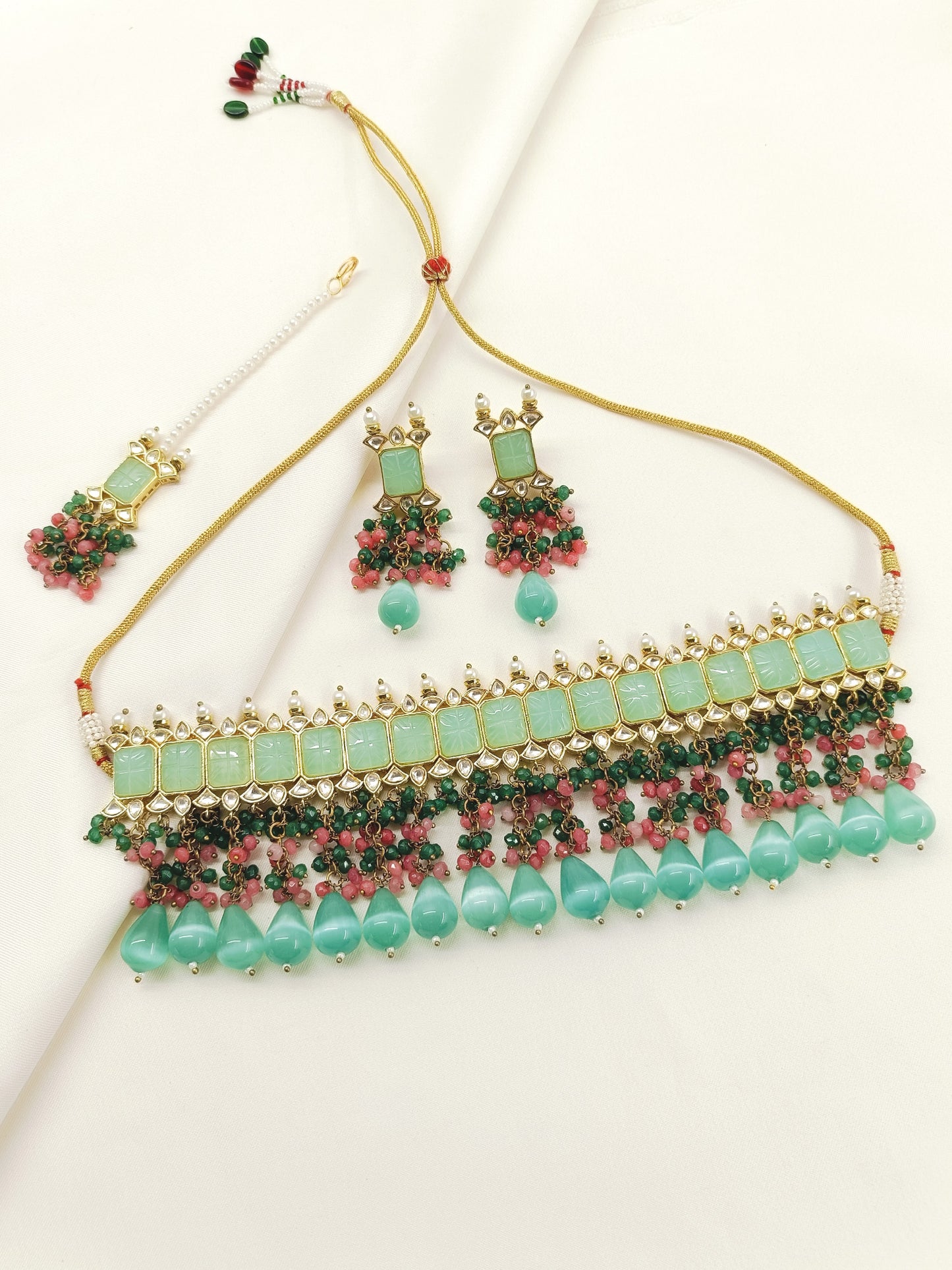 Aafizah Mint Green & Pink Gold Plated Choker Kundan Set