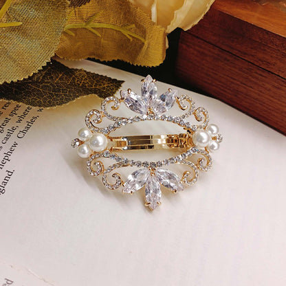 Bharti Pearl White Gold Plated Beautiful Clip