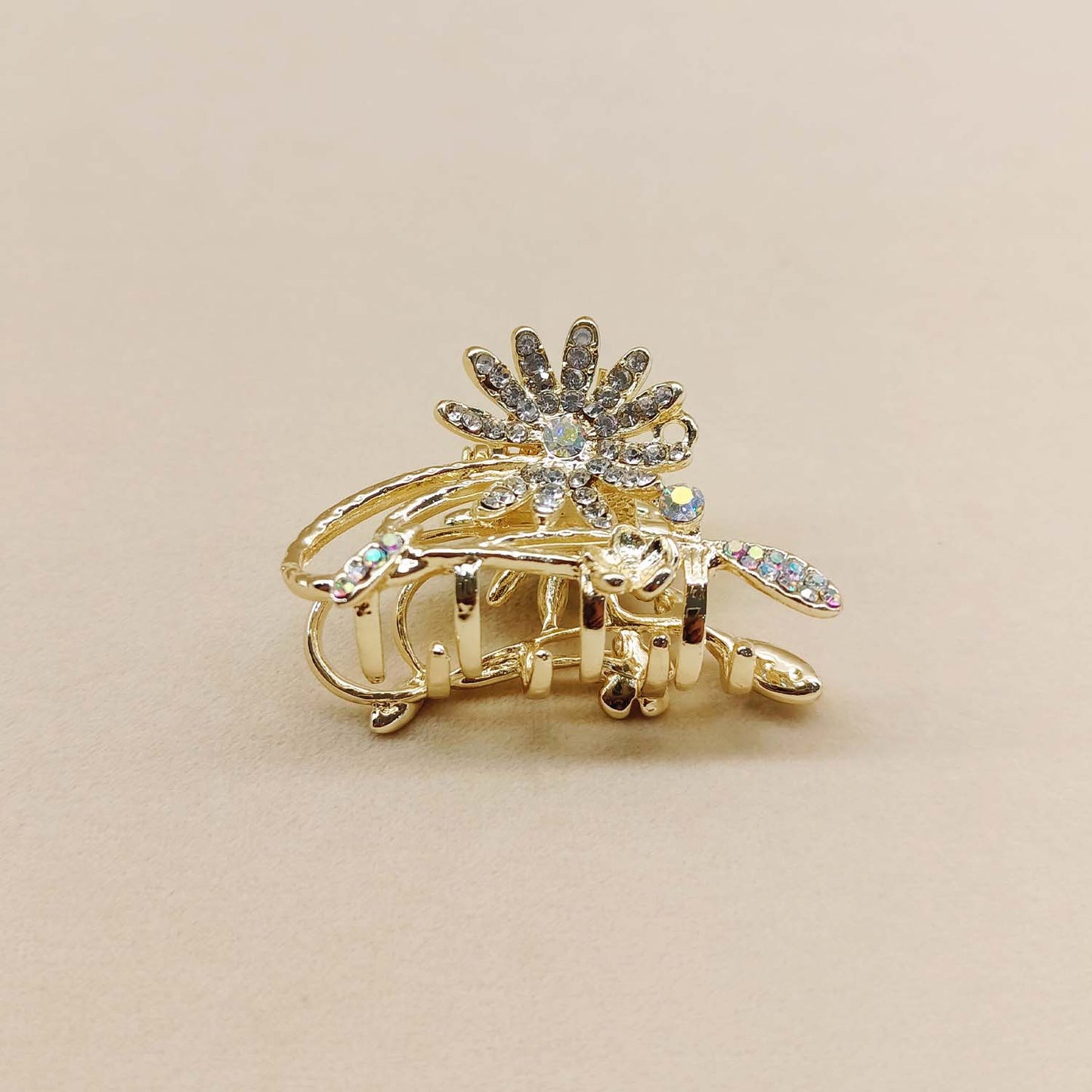 Chaitrali Diamond Work Gold Plated Beautiful Clutcher