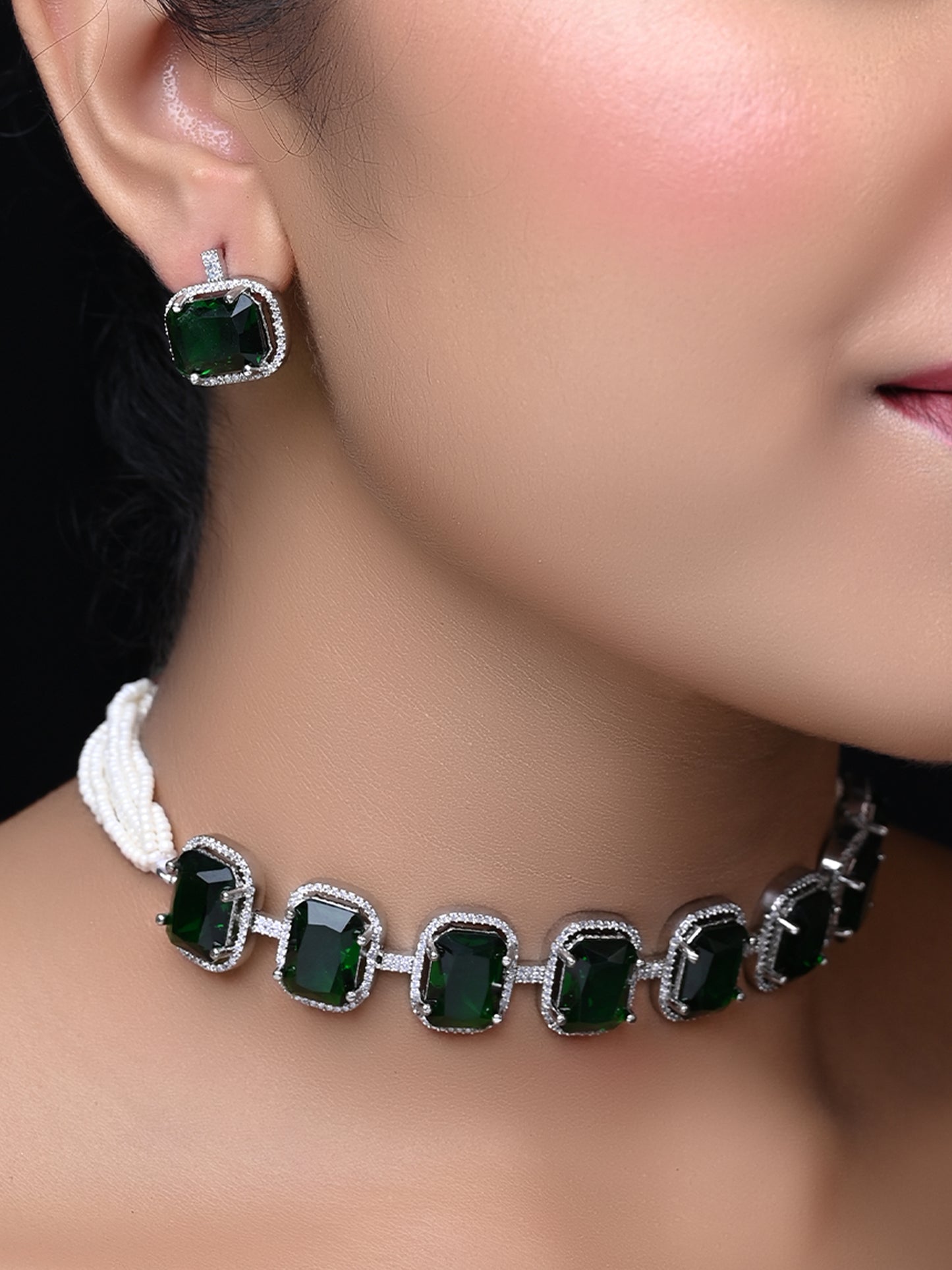 Ruqayyah Green Emerald Diamond Necklace Set