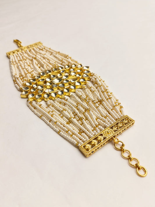 Geena Pachi Kundan Pearl Bracelet