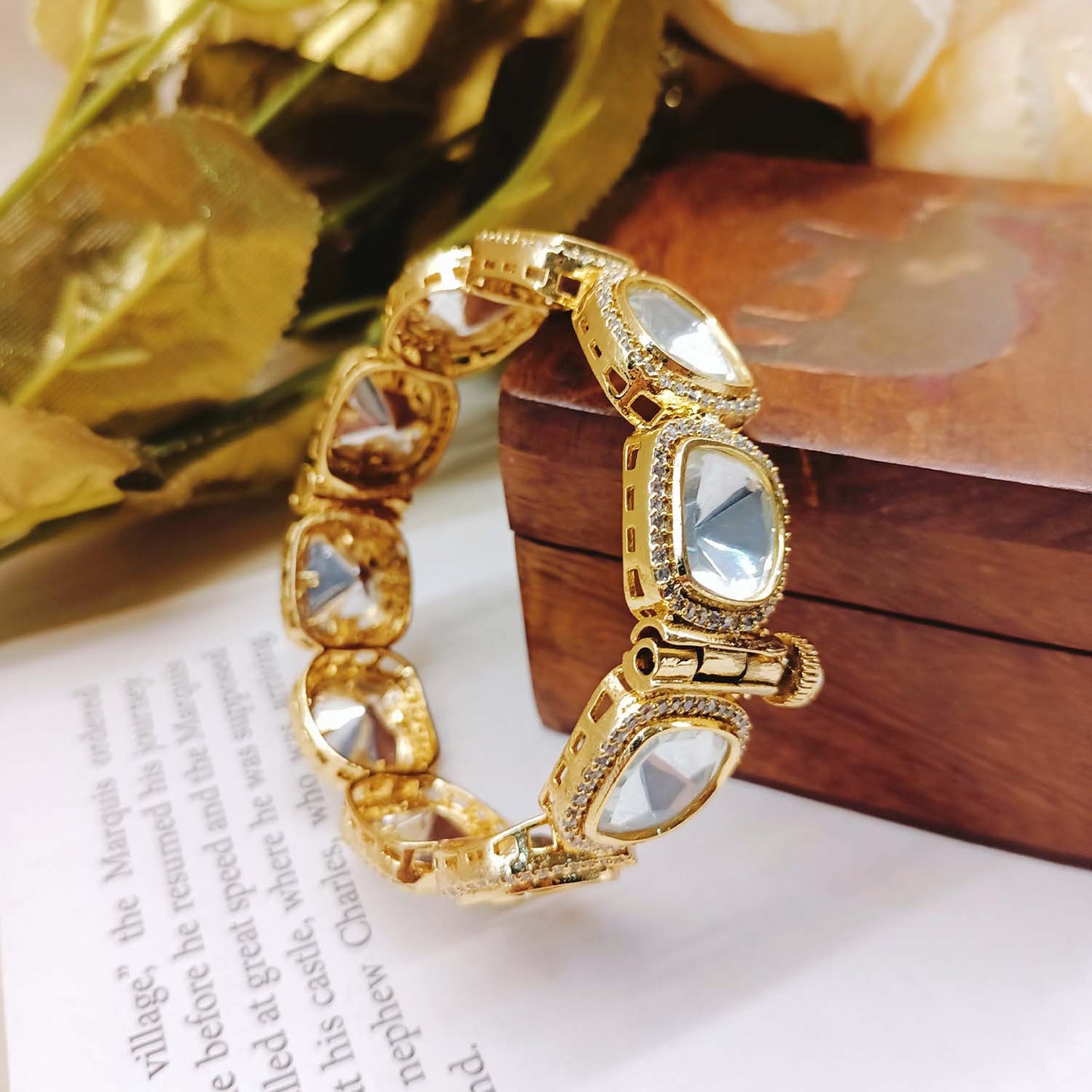 Tuhina Diamonds Gold Plated Kundan Bracelet