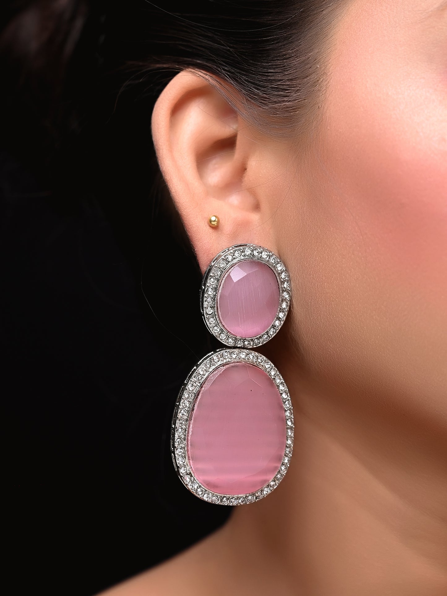 Saavi Western Earrings In Pink