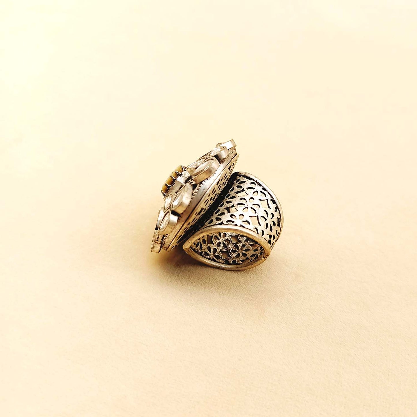 Geeta White Stone Oxidized Silver Boutique Ring